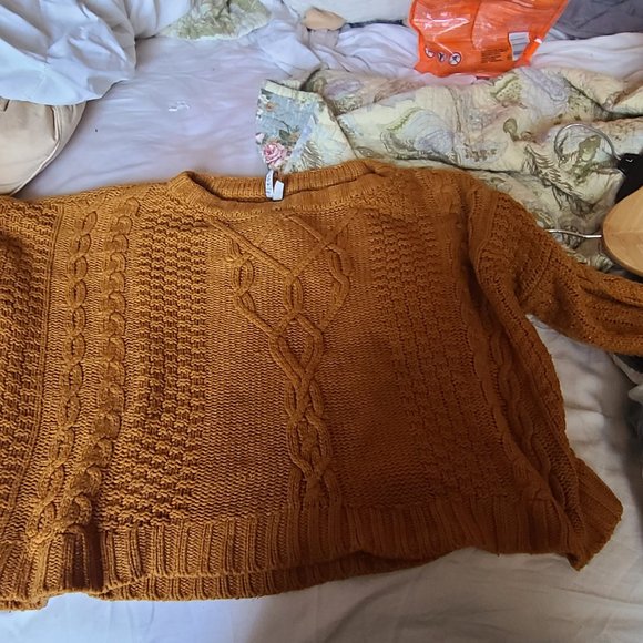 Harvest Gold Mudd Sweater - Picture 2 of 3